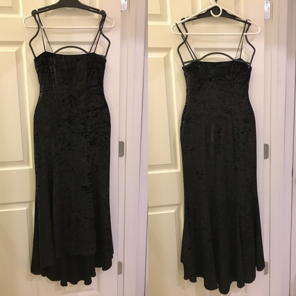 Size 2 💖 Likely Black Long Velvet Sexy Dress 💖 - Picture 2 of 8